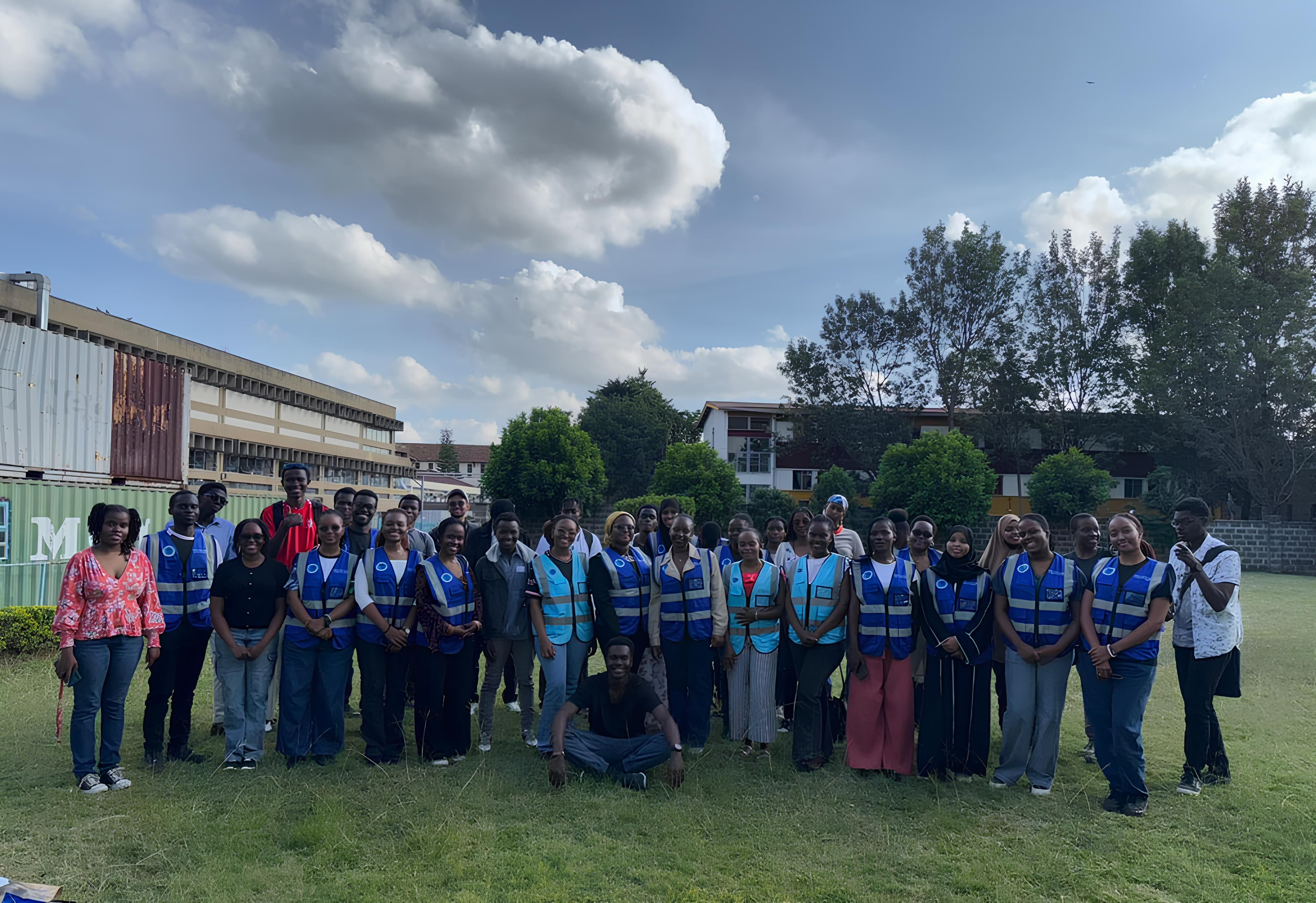 Background displaying current members of the First Aid Club